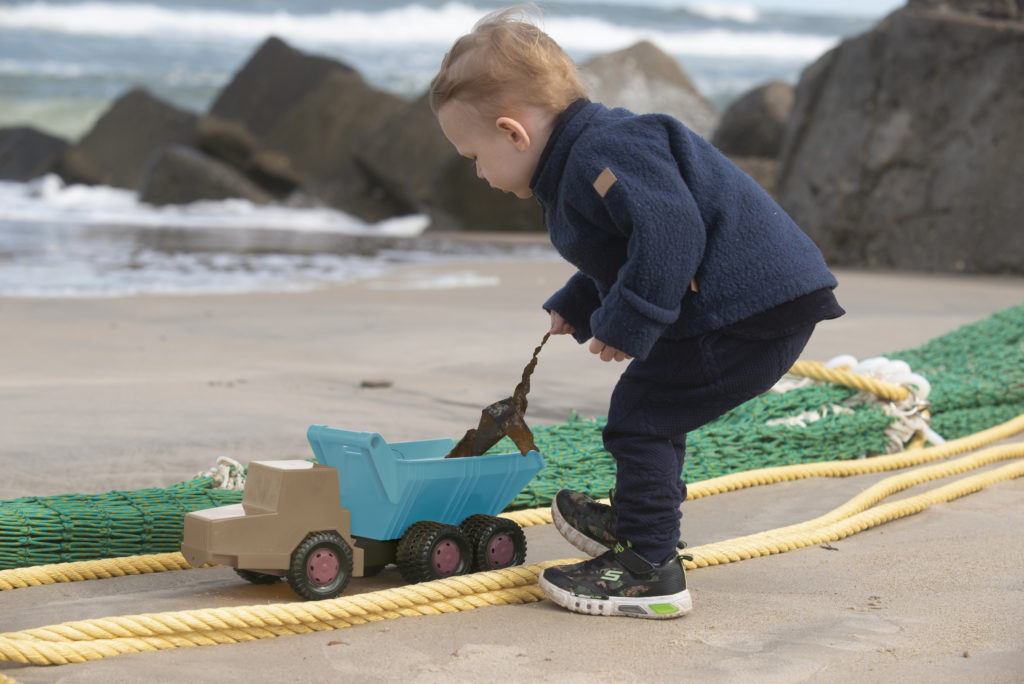 Dantoy launches Blue Marine Toys, made from recycled maritime waste -Toy World Magazine | The business magazine with a passion for toys